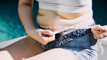 Cansaço, irritação e retenção de líquidos: pode ser desequilíbrio hormonal? - Dr. Kellyson