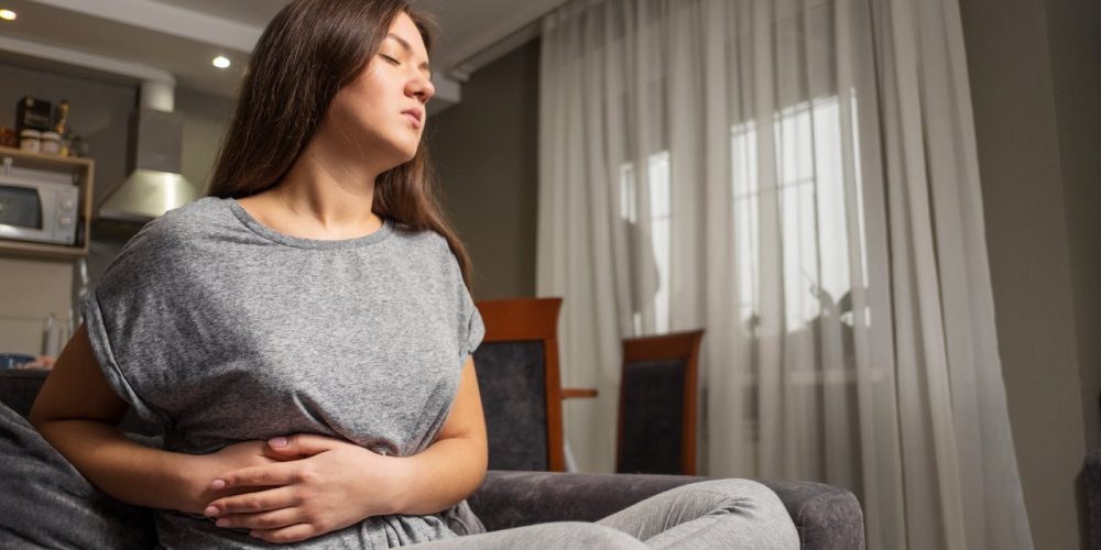 Tratamento natural para saúde do intestino: como cuidar da causa dos desconfortos digestivos - Dr. Kellyson